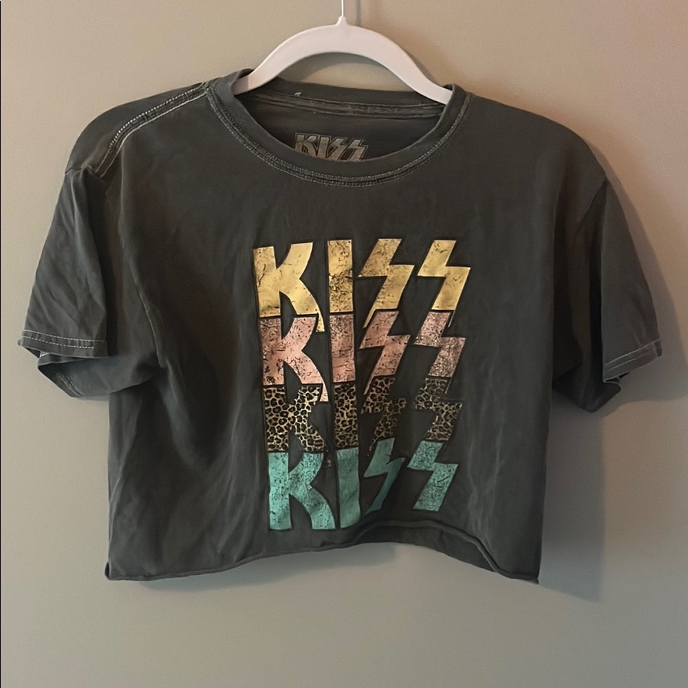Kiss Gray Short Sleeve Tee with Retro Band Logo